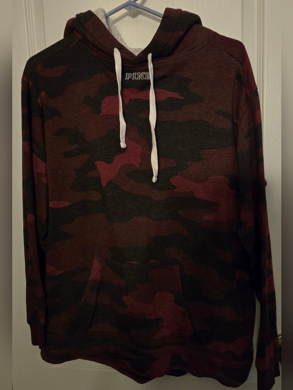 PINK Victoria's Secret Red & Black Camo Hoodie - Sherpa-Lined Pullover Hoodie